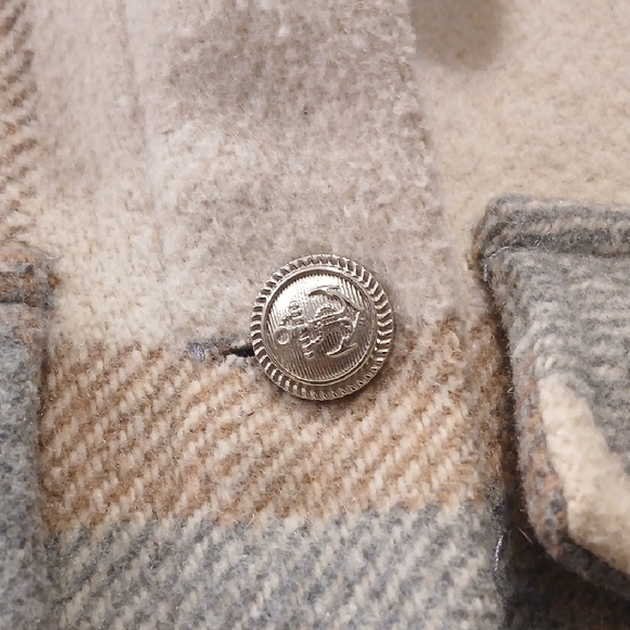 CHANEL Plaid Utility Jacket in Gray, Cream, and Brown - Picture 4 of 7